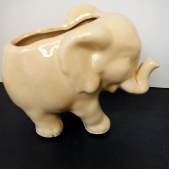 Vintage USA Elephant With Trunk Up Ceramic Planter - Picture 1 of 13